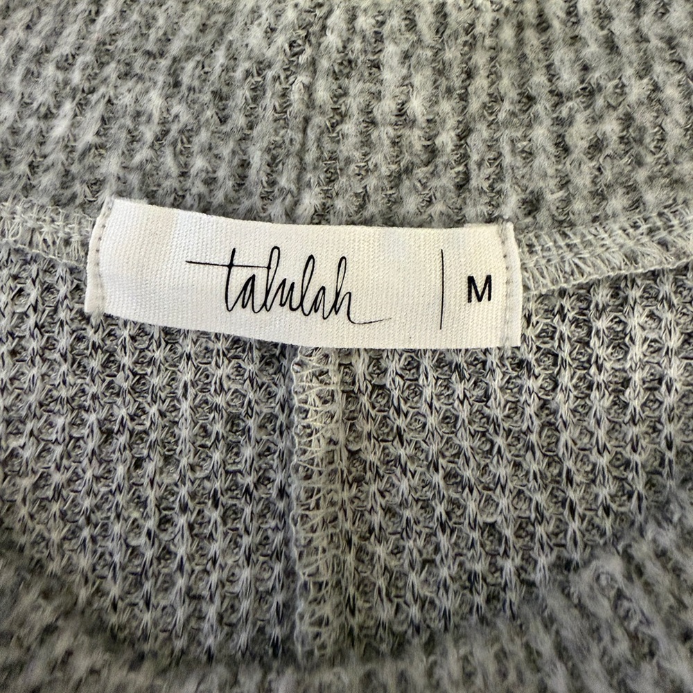 Talulah - Cozy Oversized Gray Knit Sweater with Dolman Sleeves. Size M - Picture 9 of 12
